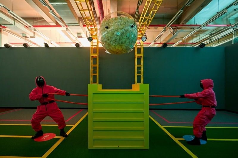 Tug of War at Squid Game: The Experience